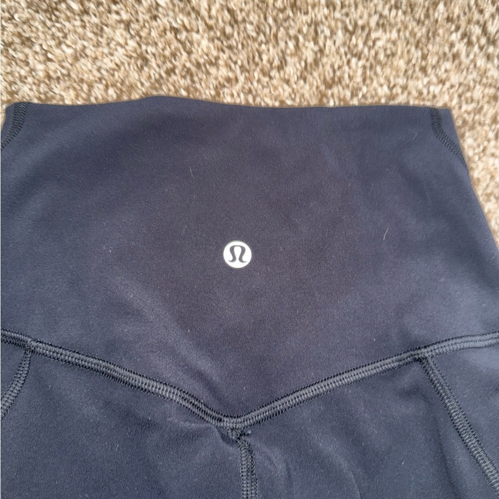 ✨100% AUTHENTIC LULULEMON ALIGN BLACK LEGGINGS SZ 2 GOOD/USED CONDITION!✨ - Picture 3 of 7